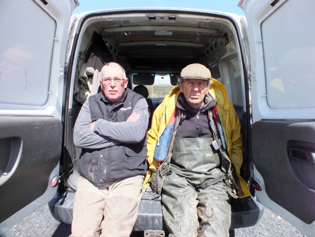 These cheery chaps were happy to get stuck in and delivered between 2 and 300 trout to their new homes.